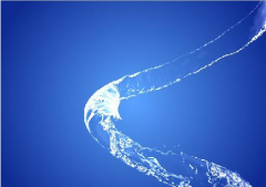 經常飲用3.15堿性鈣離子水真的能治?⒖顧ダ下穡? title=