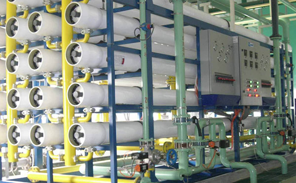 2000���Ϻ���ˮ��Ⱦ�������ص��h(yu��n)