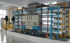 ���ν�Bˮ�S���B͸����ˮ�O(sh��)��ľS�ޣ����D��